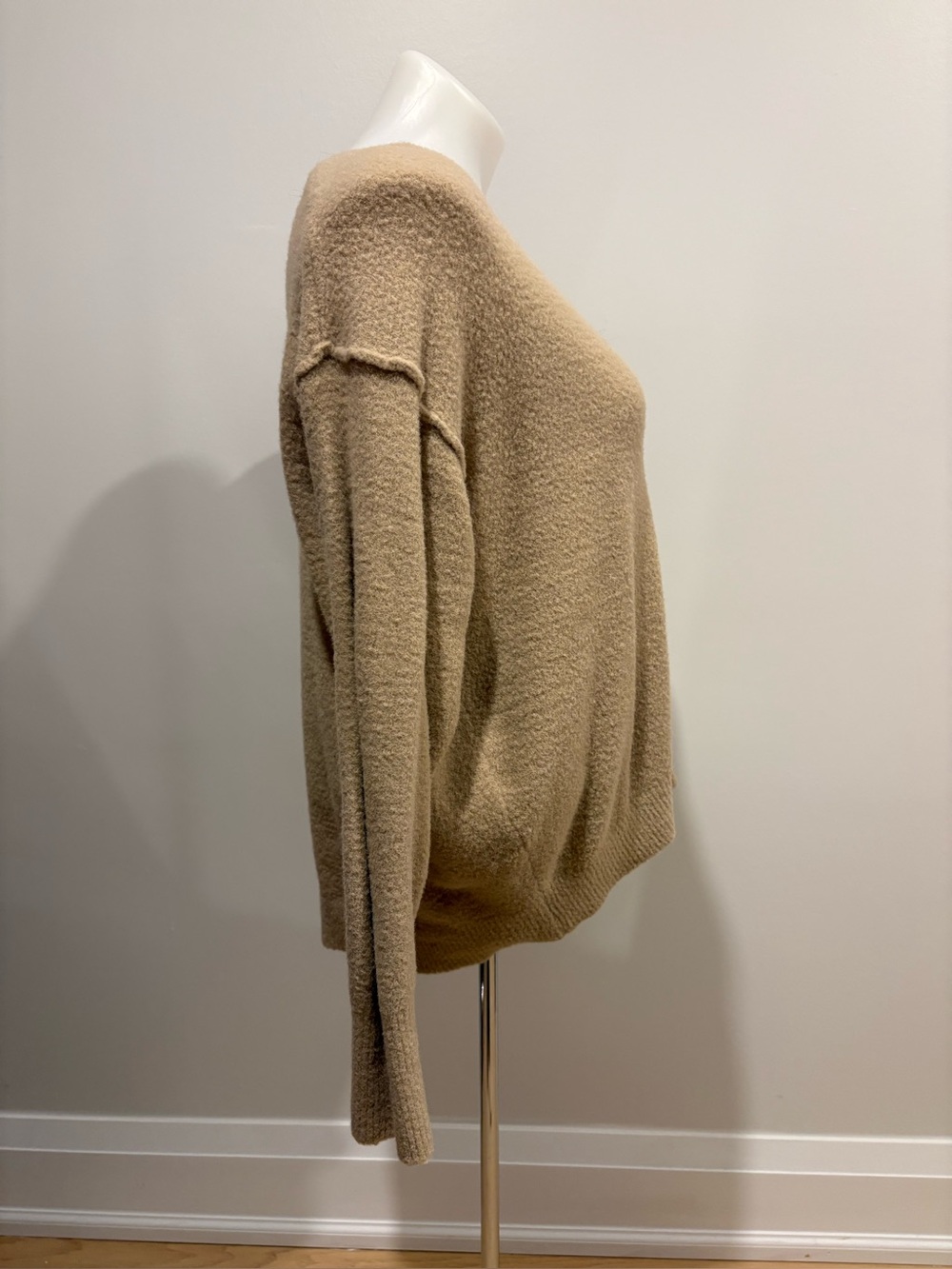Wilfred Free V-Neck Cozy Pullover Sweater in Camel